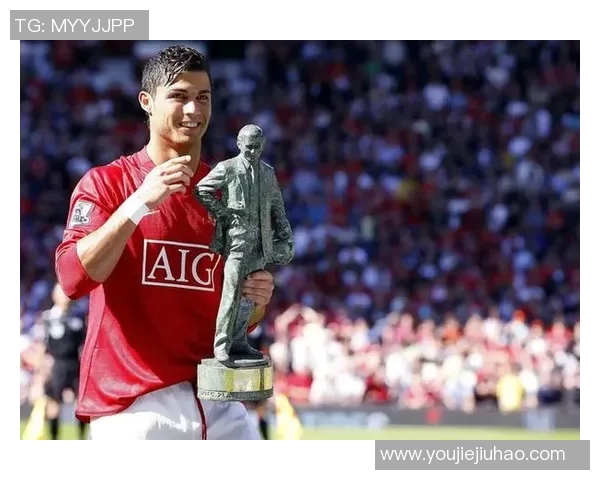 偶像崇拜与足球明星的影响力：从场上到生活中的英雄塑造与粉丝文化探讨